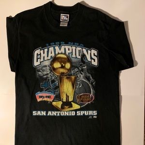 SUPER VINTAGE 1999 San Antonio Spurs NBA Finals T